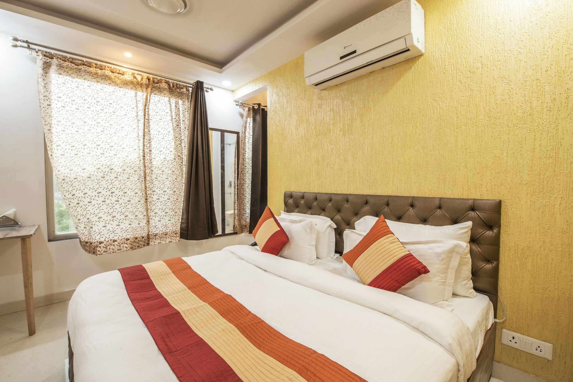 Royal Comfort Castle New Delhi Exterior photo